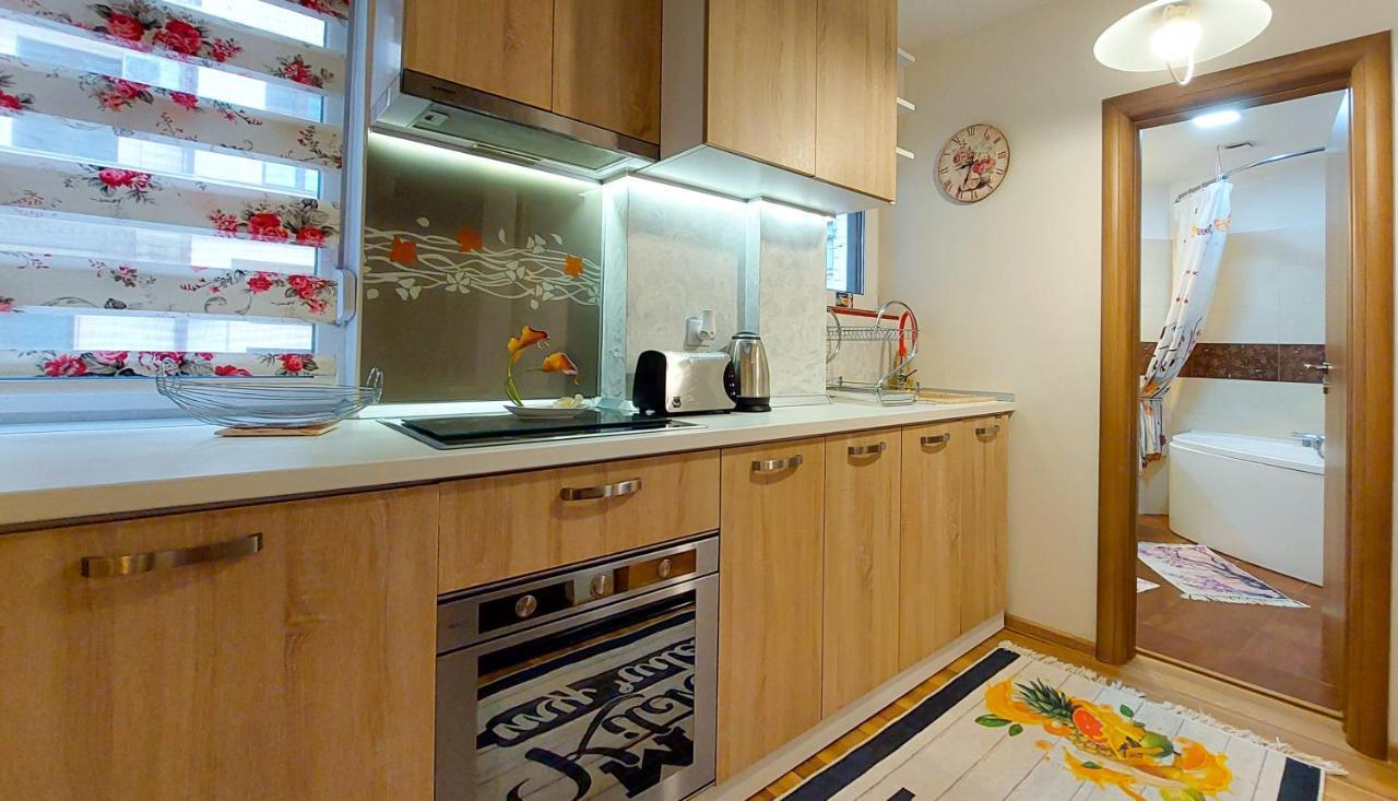 Ferienwohnung Fancy 1Bd Family Friendly In Historical Centre Bukarest Exterior foto