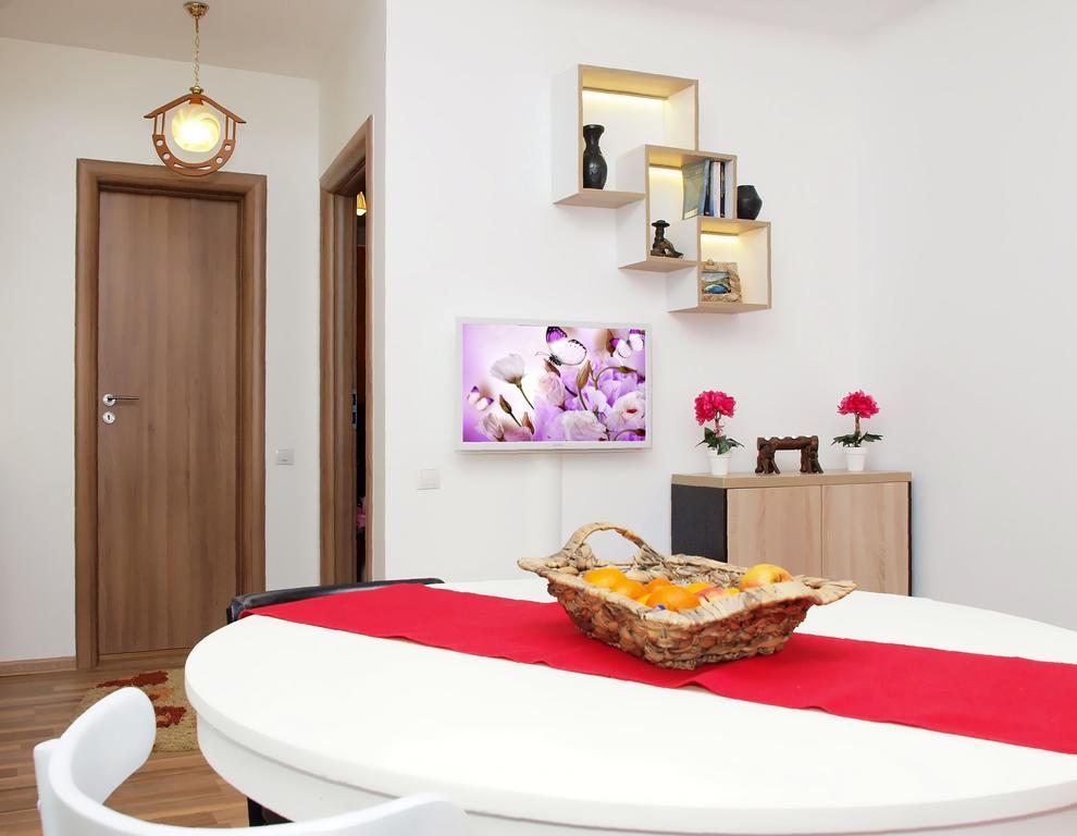 Ferienwohnung Fancy 1Bd Family Friendly In Historical Centre Bukarest Exterior foto