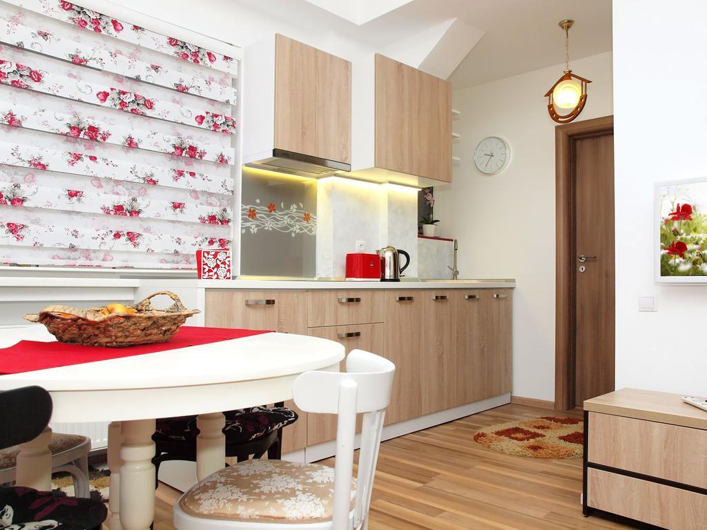 Ferienwohnung Fancy 1Bd Family Friendly In Historical Centre Bukarest Exterior foto